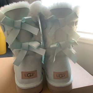 Teal uggs- worn once